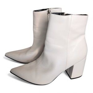 Altar'd‎ State White Pointed Toe Block Heel Ankle Boots 7.5